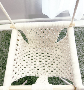 Balançoire bébé tendance en macramé, en coton, faite à la main, naturelle, style balançoire bébé, couleur assortie, lit d'appoint bébé - Product Image 2