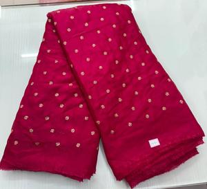 Élégant espace soie or Jari Butti tissu de broderie pour Boutique mariée et vêtements ethniques traditionnels robes Sarees Lehengas - Product Image 1