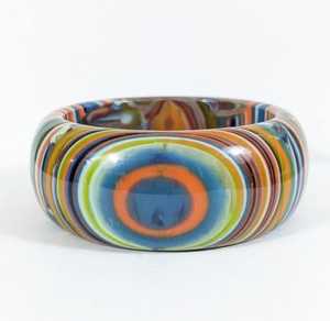 กำไลข้อต่อทำมือทำจากยางเรซินสไตล์วินเทจสำหรับผู้หญิงจากอินเดีย - Product Image 1