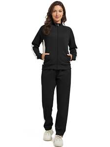 Conjunto Deportivo de Mujer a Rayas Blancas y Negras, Sudadera Larga con Pantalones Jogger a Juego, Estilo Deportivo Casual, Corte Regular, Cuello Alto - Product Image 5