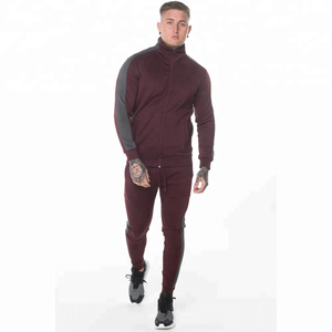 Sudadera con capucha personalizada para hombre de tendencia superior con bordado desgastado Pantalones de impresión digital DTF y DTG a precio mayorista - Product Image 1