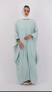 Vente en gros de vêtements islamiques Abaya de Turquie personnalisée Petite abaya de luxe élégante pour femmes robe musulmane Abaya de Dubaï à manches volantées en satin - Product Image 2