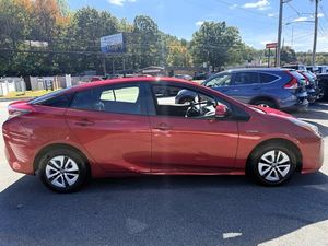 CLEAN 2017 À-yo-ta P_rius Two Eco FWD - Product Image 5