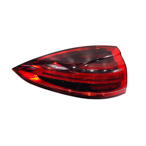 FEU ARRIÈRE GAUCHE STOP PORSCHE Cayenne 3ème Série 7P5945207P (10>) - Product Image 1
