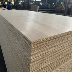 Panel de Madera Contrachapada LVL de Primera Calidad, Superficie Lijada con Chapa de Madera de Doble Cara para Uso en Muebles de Interior - Product Image 1