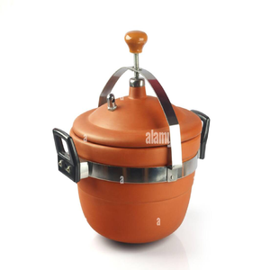 Autocuiseur en terre cuite avec couvercle en verre dans un cadre de cuisine-Cuiseur en argile naturelle pour des saveurs authentiques à la maison - Product Image 5