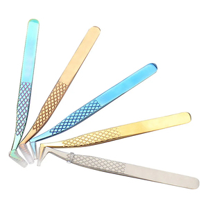 Pince à épiler professionnelle en fibre d'extension de cils Marque privée Pince à épiler de volume à 90 degrés pour l'extension de cils - Product Image 2