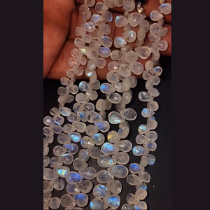 ลูกปัดมูนสโตนสีรุ้งธรรมชาติทรงหยดน้ำ 19 เส้น น้ำหนัก 1273 กะรัต ล็อต Iroc Sales ความยาว 10 นิ้ว ราคา 260 ดอลลาร์สหรัฐฯ สำหรับทั้งหมด - Product Image 3