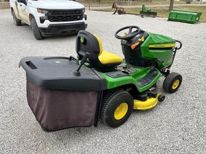 Cortadora de Césped John Deere X350R Usada en Venta - Product Image 2