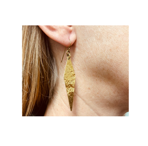 Haute qualité femmes boucle d'oreille en laiton élégant fête charmante boucle d'oreille exagérer bijoux en laiton vente chaude - Product Image 2