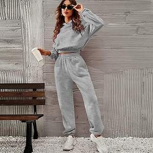 ชุดกีฬา2ชิ้นเสื้อครอปมีฮู้ดแขนยาวและกางเกงของผู้หญิงออกแบบได้ตามต้องการ - Product Image 2