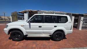 TOYOTA LAND CRUISER VX PRADO 4X4 D'OCCASION 1999 (CONDUITE À GAUCHE/DROITE) - Product Image 2