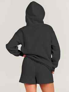 Conjunto de Sudadera con Capucha y Pantalones Cortos Personalizados, Hechos de Mezcla de Algodón y Poliéster, Tejido French Terry o Felpa, con Etiqueta de Logotipo Privado - Product Image 2