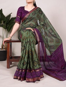 Chanderi traditionnel indien en polyester et viscose avec imprimé Bandhej avec fabricant de saree de tissage Zari de Surat - Product Image 2