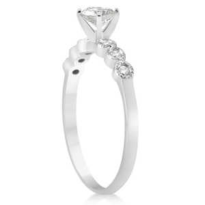 Anillo de Compromiso de Oro Blanco de 14K con Engaste de Diamantes y Bisel de Diamantes de 0.09ct - Product Image 1