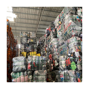 เสื้อผ้ามือสองขายส่ง จัดส่งเร็ว ราคาถูก มีสินค้าในสต็อก - Product Image 1