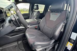 LISTO PARA ENVIAR: Ford F-150 Raptor 2022 con Motor V8 Supercargado de 720 HP, Tracción en las Cuatro Ruedas y Estándar de Emisiones EURO VI - Product Image 2