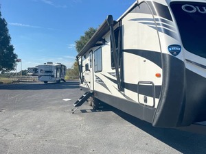 VENDEDOR VERIFICADO DE K-e-y-s-t-o-n-e O-utback 313RL USADO DEL 2021 DISPONIBLE PARA LA VENTA - Product Image 3