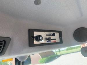 จัดส่งฟรี รถแทรกเตอร์ ISEKI TM4270HST 55 แรงม้า ขับเคลื่อน 4 ล้อ รุ่น Stage V เครื่องยนต์ดีเซล 1.498 ลิตร 3 สูบ ระบบเกียร์ขับเคลื่อนด้วยเฟือง 3 ระดับ ยกน้ำหนักได้ 900 กิโลกรัม - Product Image 6