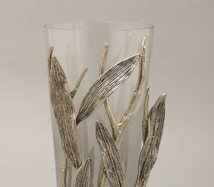 Exquisite Vintage Leaf Accent Flower <b>Vase</b> Classic <b>Decorative</b> Piece Enhancing Living Spaces Bedrooms And Office Decor - Product Image 4