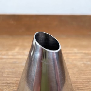 Embudo de Boca Ancha de Acero Inoxidable con Asa para una Transferencia de Líquidos sin Derrames, Diseño Duradero, Ideal para Bares y Uso Doméstico - Product Image 6