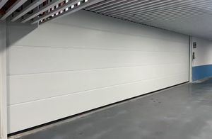 Chine <span class=keywords><strong>Porte</strong></span> <span class=keywords><strong>de</strong></span> <span class=keywords><strong>garage</strong></span> <span class=keywords><strong>sectionnelle</strong></span> aérienne utilisation du système logistique fournisseurs usine Portes <span class=keywords><strong>de</strong></span> <span class=keywords><strong>garage</strong></span> coulissantes transparentes - Product Image 3
