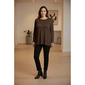 T-shirt à manches longues col rond grande taille avec fentes latérales, marron - Product Image 4