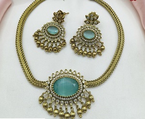 Hermoso diseñador CZ antiguo chapado en oro conjunto de collar con pendientes elegante conjunto de collar para ropa de boda ropa de fiesta para mujer - Product Image 2