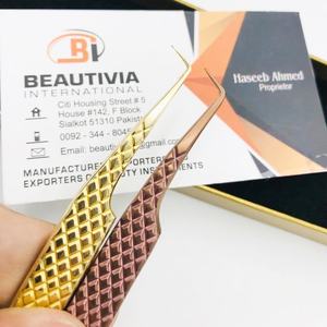 ที่หนีบขนตาปลอมพลาสม่าแบบด้ามจับเพชร90องศาสีทอง/สีโรสโกลด์พร้อมฉลากส่วนตัว - Product Image 2