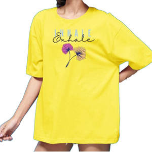 T-shirt pour femme en coton 100% premium, doux, respirant et décontracté, tee-shirt jaune uni, parfait pour un usage quotidien ou une impression personnalisée - Product Image 1