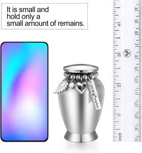 Urne moderne en forme de cœur en argent pour cendres humaines Mini urne de crémation en acier inoxydable de taille personnalisée avec breloque en croix souvenir - Product Image 3