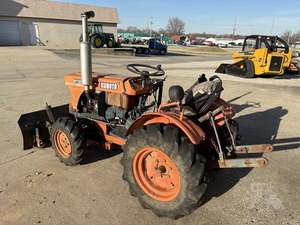 B7100 สำหรับรถแทรกเตอร์ล้อเดียว ฝรั่งเศส 45 แรงม้า 700 กก. 40001-50000 ชั่วโมง - Product Image 2