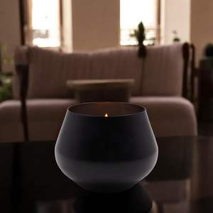 Bougie parfumée élégante au design personnalisé dans un bocal en métal pour la décoration de la maison et du mariage en Inde - Product Image 3