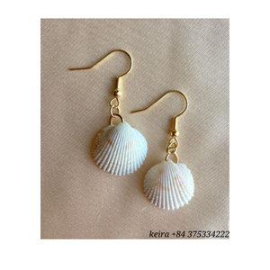 Porte-clés en coquillage fait à la main, design en corde de coquillage naturel pour la décoration de sac, souvenir, accessoires cadeaux, fabriqué au Vietnam - Product Image 3