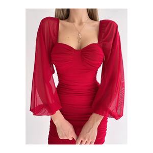 ชุดราตรีที่มีแขนยาว Tulle และรายละเอียดการแต่งตัว - Product Image 2