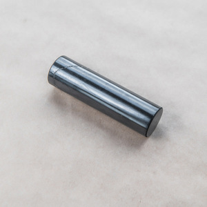 Cylindre en shungite poli 3,94*1,2 po (10*3 cm) - Product Image 2