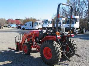 2019 pour tracteur compact Kubota B2650 Performance puissante 4WD avec moteur de pompe à composants de noyau de cadre polyvalent - Product Image 4