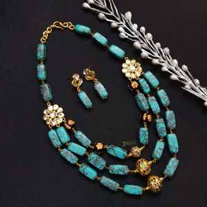 Ensemble collier et boucles d'oreilles en pierre de perles turquoise florales Kundan Bijoux de mode élégants - Product Image 4