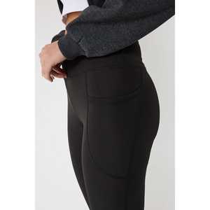 Leggings Españoles con Detalles de Bolsillos Laterales - Product Image 4