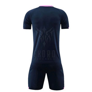 ชุดฟุตบอลชุดทีมโพลีเอสเตอร์100% ชุดทีมฟุตบอลสีแบบกำหนดเอง - Product Image 3