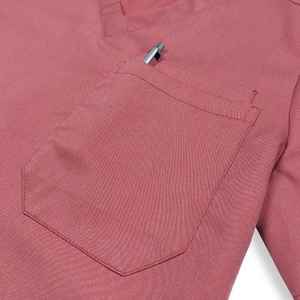 Uniformes de Enfermería Personalizados con Nombre, Cómodos y Elegantes, Tejidos en Algodón 100%, Ropa Médica a Medida para el Sector Salud - Product Image 3