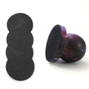 Hunde-Nagelfeile Handgehaltener Haustier-Nageltrimmer Ergonomische Hunde-Kratzmatte Schleifpapier-Scheibe für Hunde Katzen Tierpflege-Zubehör - Product Image 6
