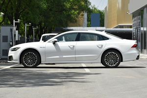 Usado para A7L Sedán, Auto de Clase C+ Fabricado en Alemania con 0-100 km/h en 5.6s (40 TFSI), Transmisión Automática, Volante a la Izquierda, Neumáticos R19 - Product Image 4