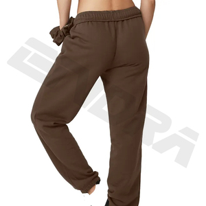 Presentamos nuestra colección de estilo relajado: explora la versatilidad y sofisticación de nuestros pantalones casuales para mujer - Product Image 3