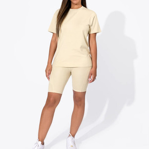 Recién llegado transpirable de algodón y alta calidad, conjuntos cortos personalizados para hombre, conjunto de pantalones cortos de verano con su propio logotipo impreso - Product Image 1