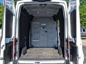 Gran Oferta, Excelente Estado: Ford Transit Cargo 250 High Roof LB RWD 2022, Listo para Enviar - Product Image 5