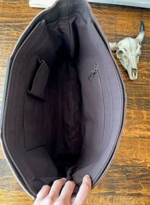 Bolso Tote de Cuero Genuino de Alta Calidad, Estilo Bohemio Occidental, Personalizable, con Detalles en Piel, Cierre de Cremallera, Portátil para Primavera - Product Image 5