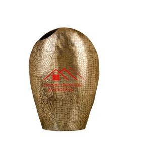 Florero de metal hecho a mano de gran venta de diseño llamativo único y de lujo para Decoración de mesa - Product Image 3