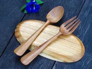 ช้อนไม้ธรรมชาติ ทำด้วยมือ สำหรับทำอาหาร ใช้เสิร์ฟ ตี ผสม และเตรียมอาหาร ผลิตจากวัสดุที่เป็นมิตรต่อสิ่งแวดล้อม - Product Image 3