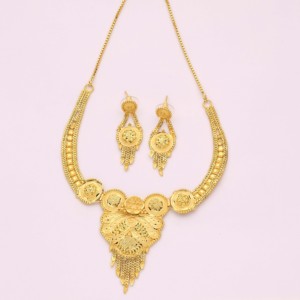 Vente en gros de bijoux de mode plaqués or 14K 18K 24K, formant un ensemble de bijoux, bijoux indiens au design floral, bijoux en laiton rempli d'or. - Product Image 1